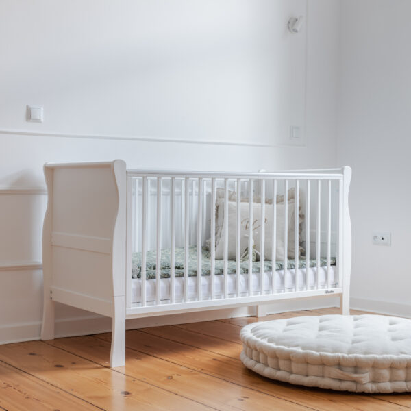 woodies babyseng + juniorseng 2 i 1 - høy kvalitet vokseseng i elegant hvit (70cmx140cm) fri frakt sprinkelseng sofaseng dagseng barneseng - Bilde 4