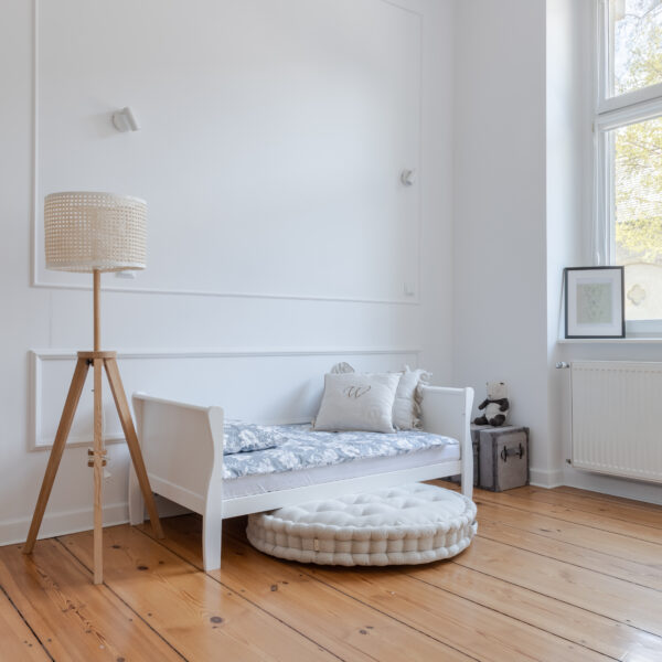 woodies babyseng + juniorseng 2 i 1 - høy kvalitet vokseseng i elegant hvit (70cmx140cm) fri frakt sprinkelseng sofaseng dagseng barneseng - Bilde 5